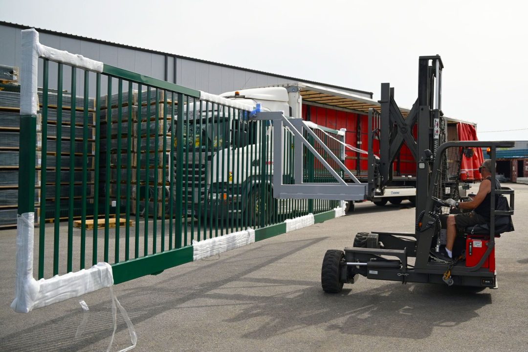 Chariot transport portail industriel